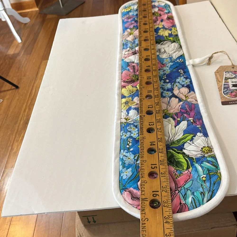 Michel Design Works Magnolia Double Oven Glove Potholder NWT